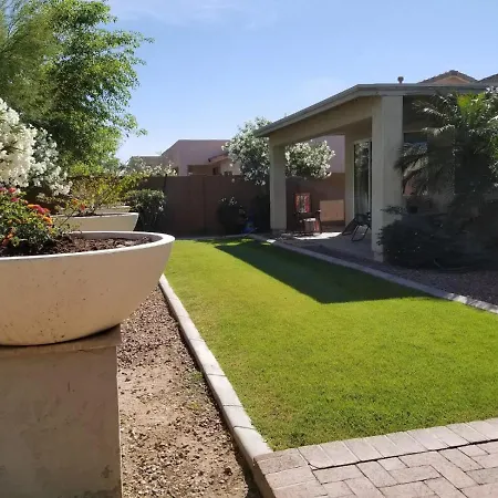 Phoenix Home Near Freeways And Airport